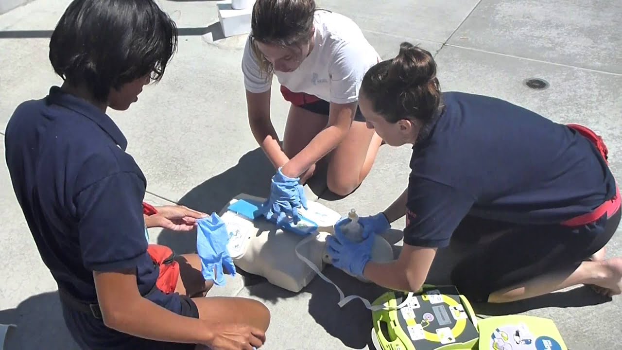 Lifeguarding Drill: 3-Rescuer CPR/AED progression (Rescuer returns)