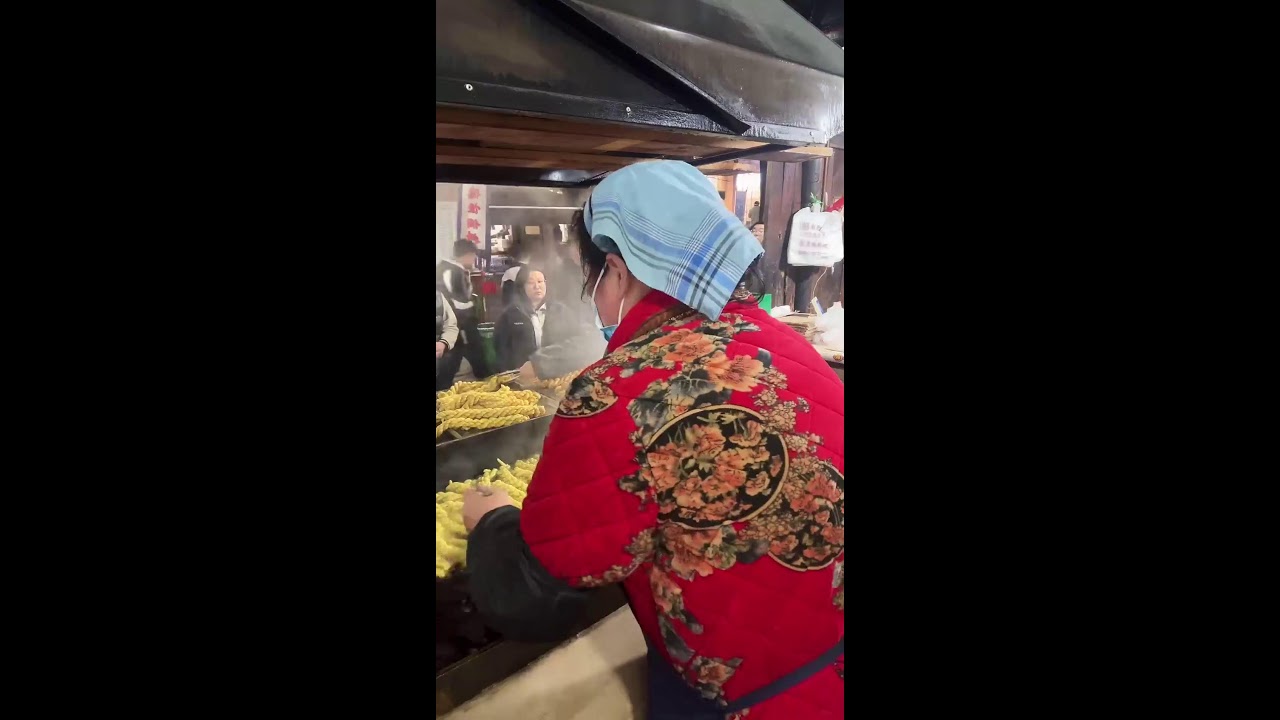 LIVE🔴 POV Magical Chinese street food 神奇的中国街头美食 不思議な中国の街グルメ