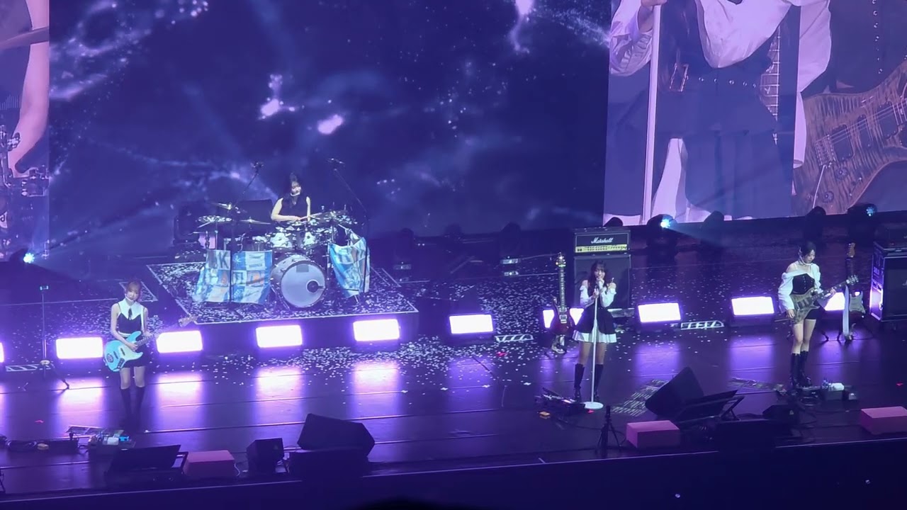 [4K] 260214 QWER - Goodbye My Sadness | QWER 1ST WORLD TOUR {ROCKATION} in TAIPEI