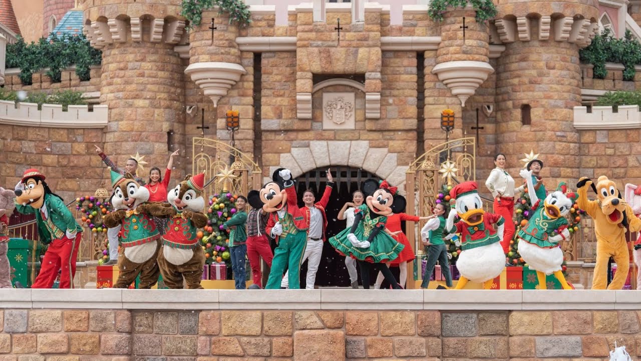 [4K] Mickey and Friends Christmastime Ball 2023  Hong Kong DisneyLand