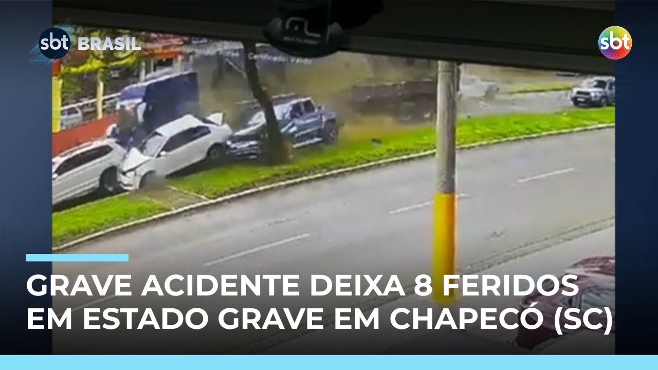 Grave acidente com 11 ve&iacute;culos deixa 8 feridos em estado grave em Chapec&oacute; (SC) | #SBTBrasil