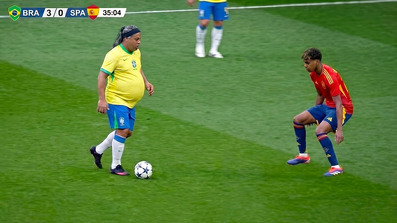 46 Years Old & 120KG Ronaldinho Shocked the Whole World in this Legendary Match