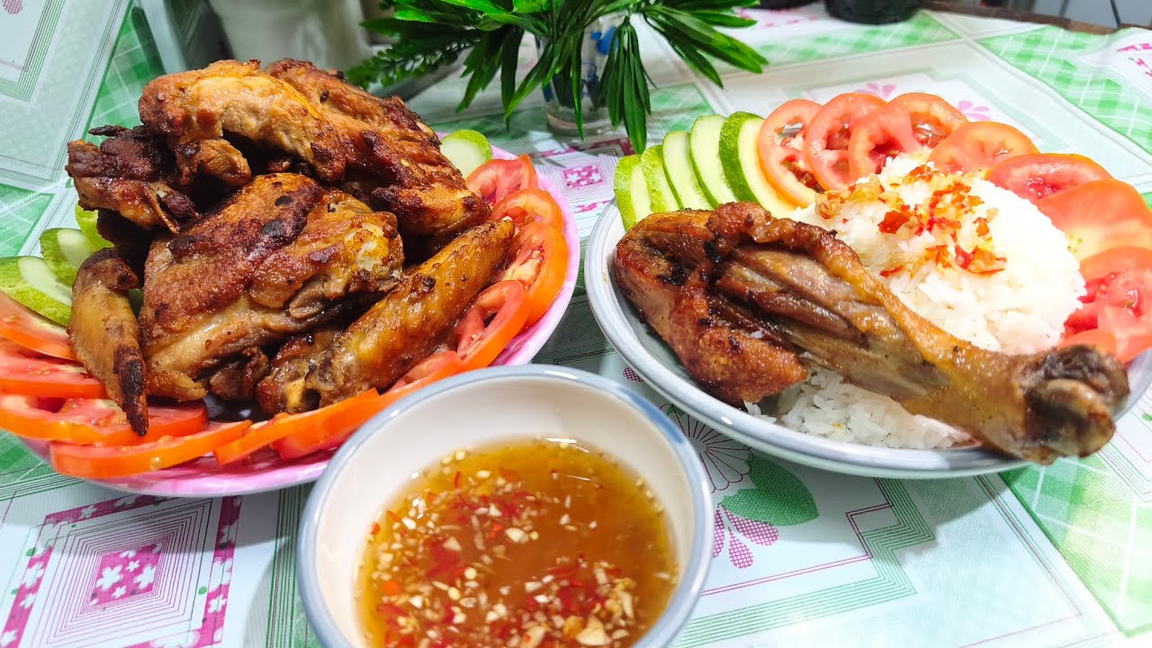 Cơm chiều gà chiên ướp theo cách đơn giản mà đậm đà ng cơm 