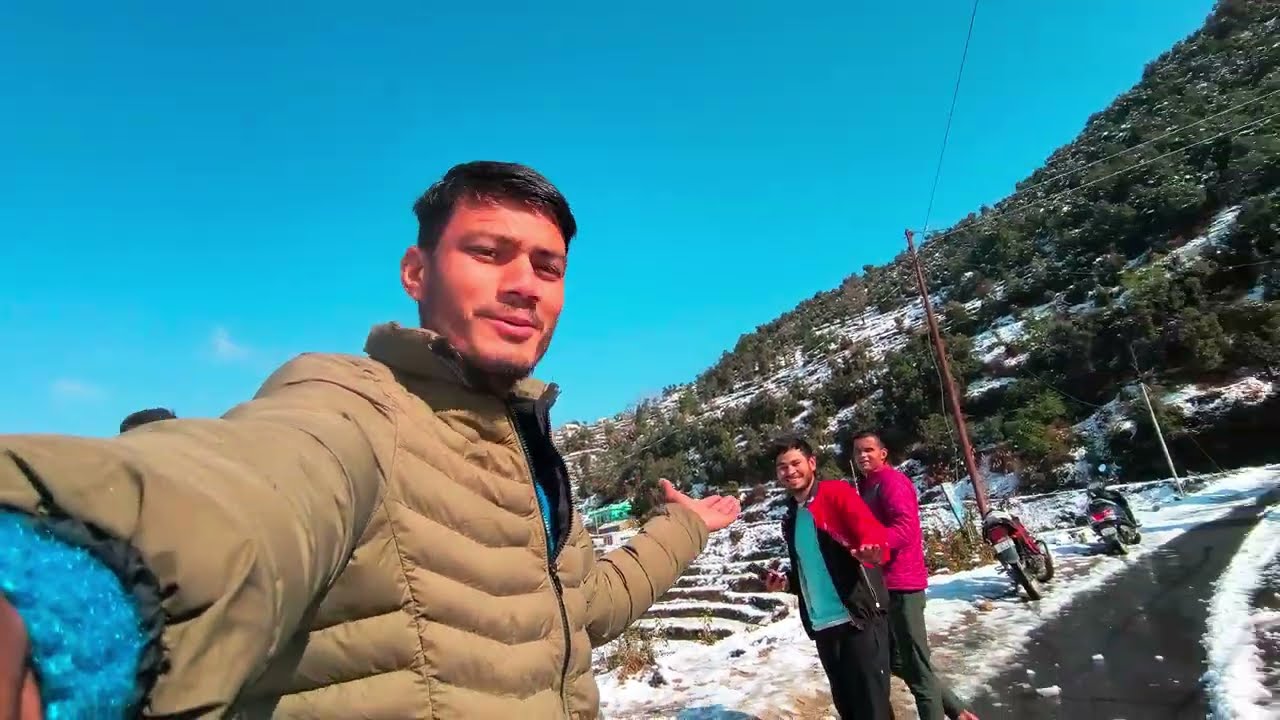 बर्फ के साथ खेलने का मोका आखिर मिल गया इस साल।।