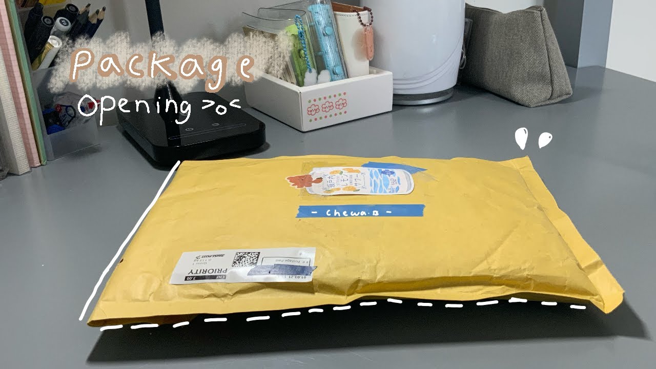Open a pen pal package with me 🌷🍞