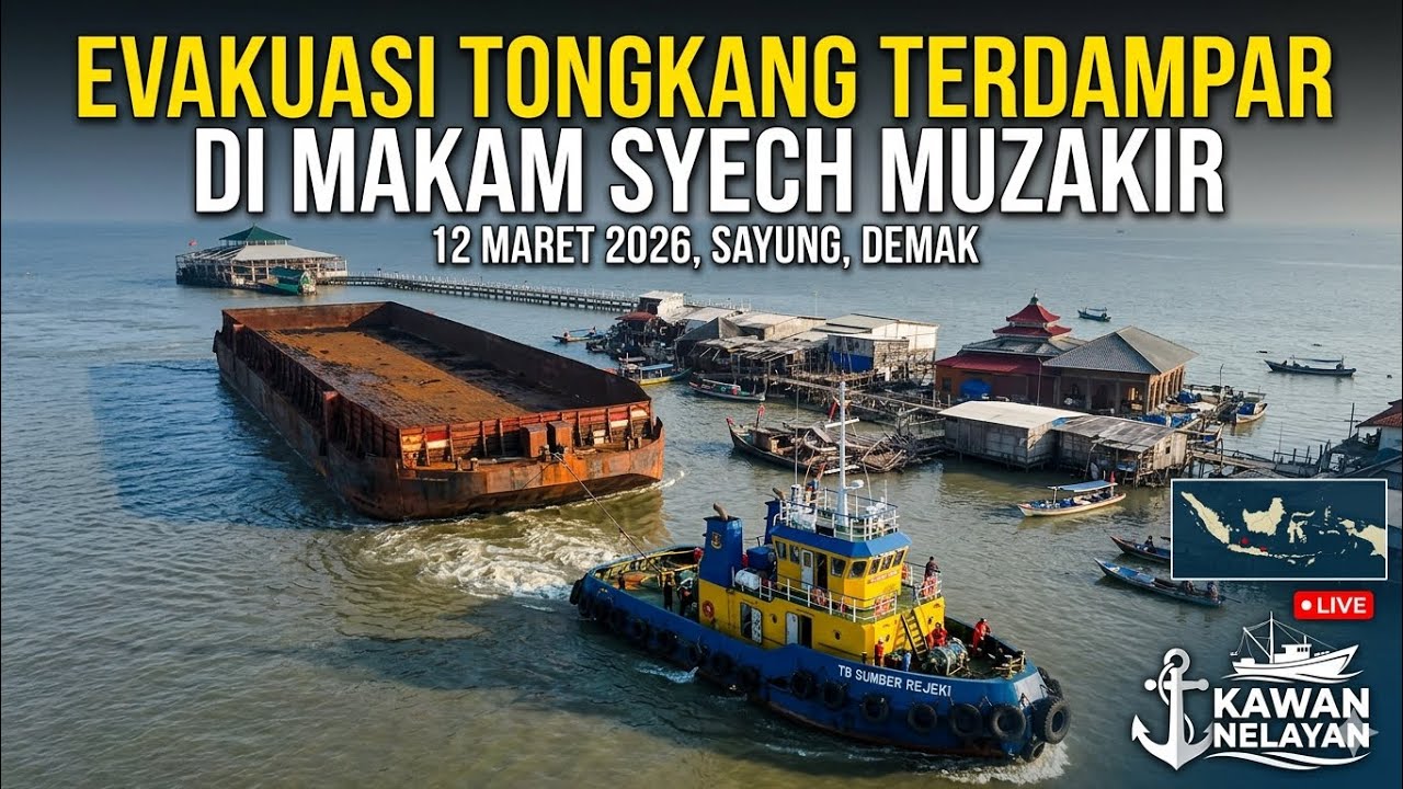 Evakuasi tongkang terdampar, di kawasan makam Syech Muzakir tambaksari, bedono, sayung, Demak