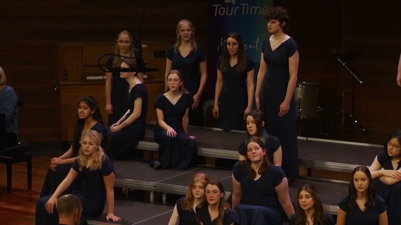 Queen Margaret College, Voces Luce | A Piece of Sky – Michael Legrand, arr  Robert Edgerton