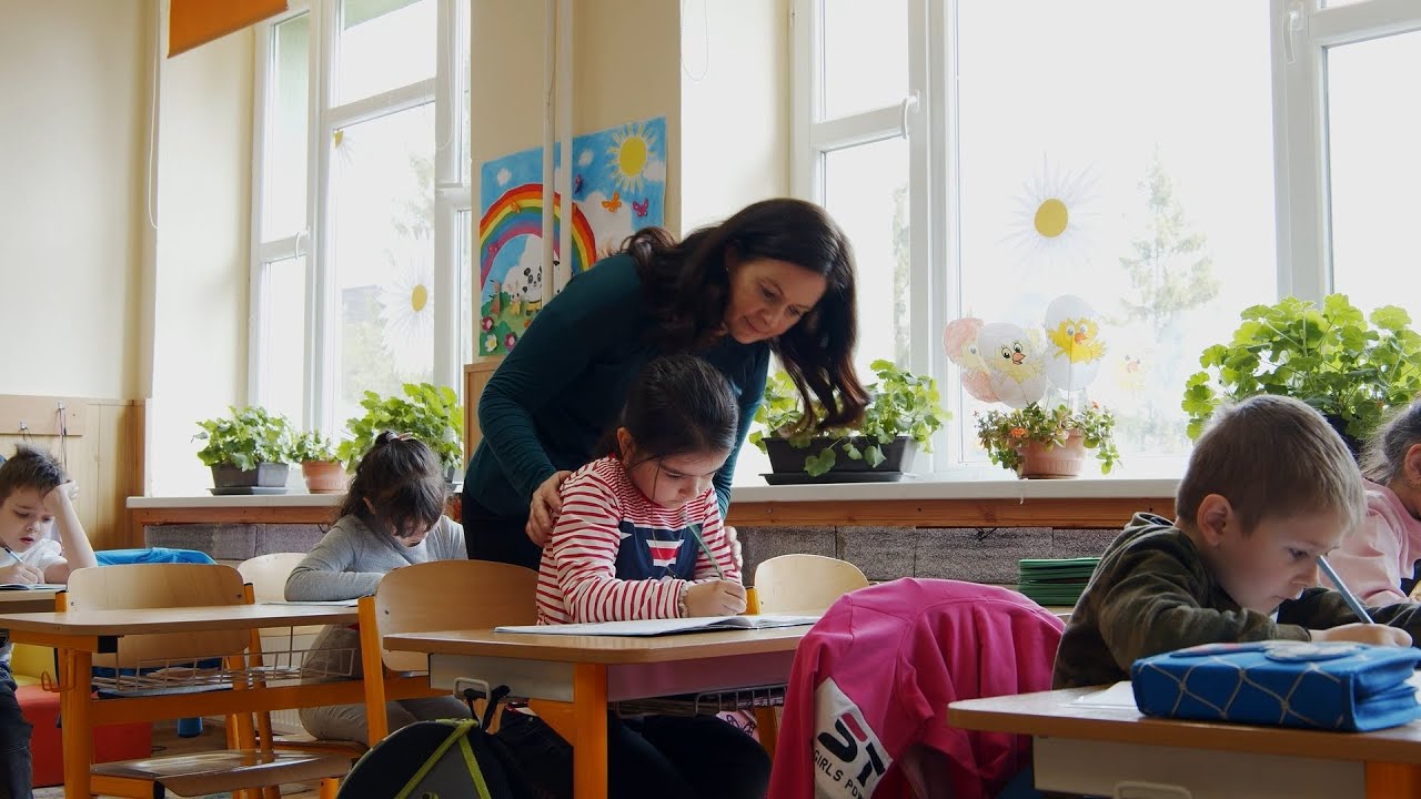 A tehetségek felkarolásáért és gondozásáért SZMPSZ-díjban részesült Benicky Andrea