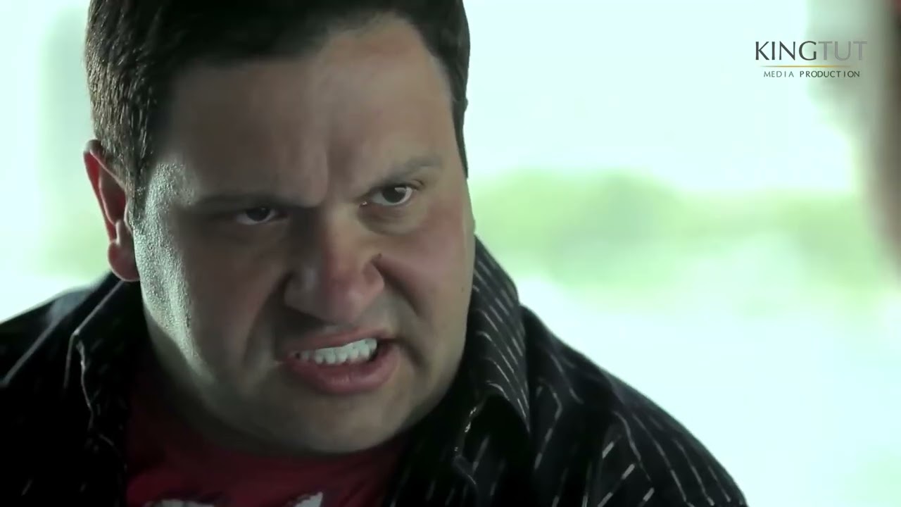 لما طليقتك تخبط الباب والبيت يولع 😡🔥