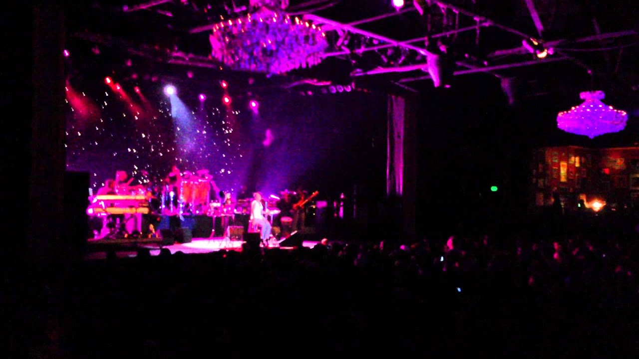 Erykah Badu at the Fillmore Auditorium, Denver Colorado - Baduizm Tour Pt. 2