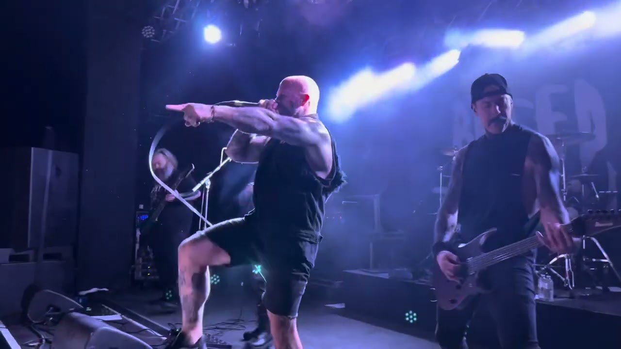 Shai Hulud / Bleeding Through / Darkest Hour 