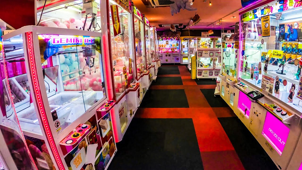 【4K】【OSAKA】🇯🇵🚶🏻‍♂️🎮🎰WALK TO NAMBA | ELECTRONICS (DEN DEN) TOWN | TAITO STATION | ARCADE | VLOG