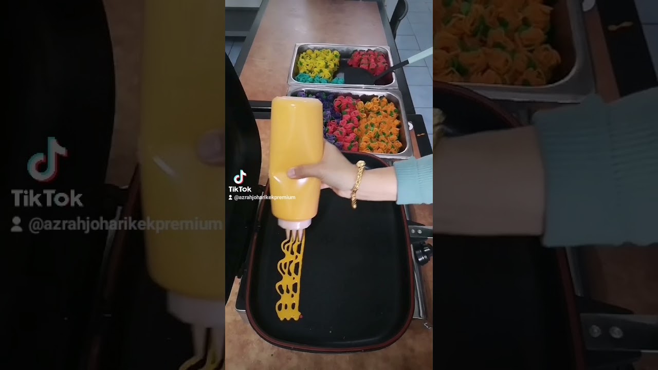 Roti Jala Rose Menawan