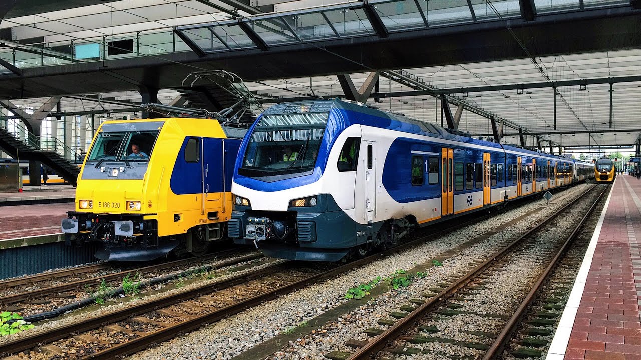 3x NS FLIRT door Rotterdam Centraal