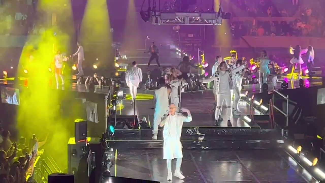 2000s Pop Tour - Na na na (mi dulce niña)