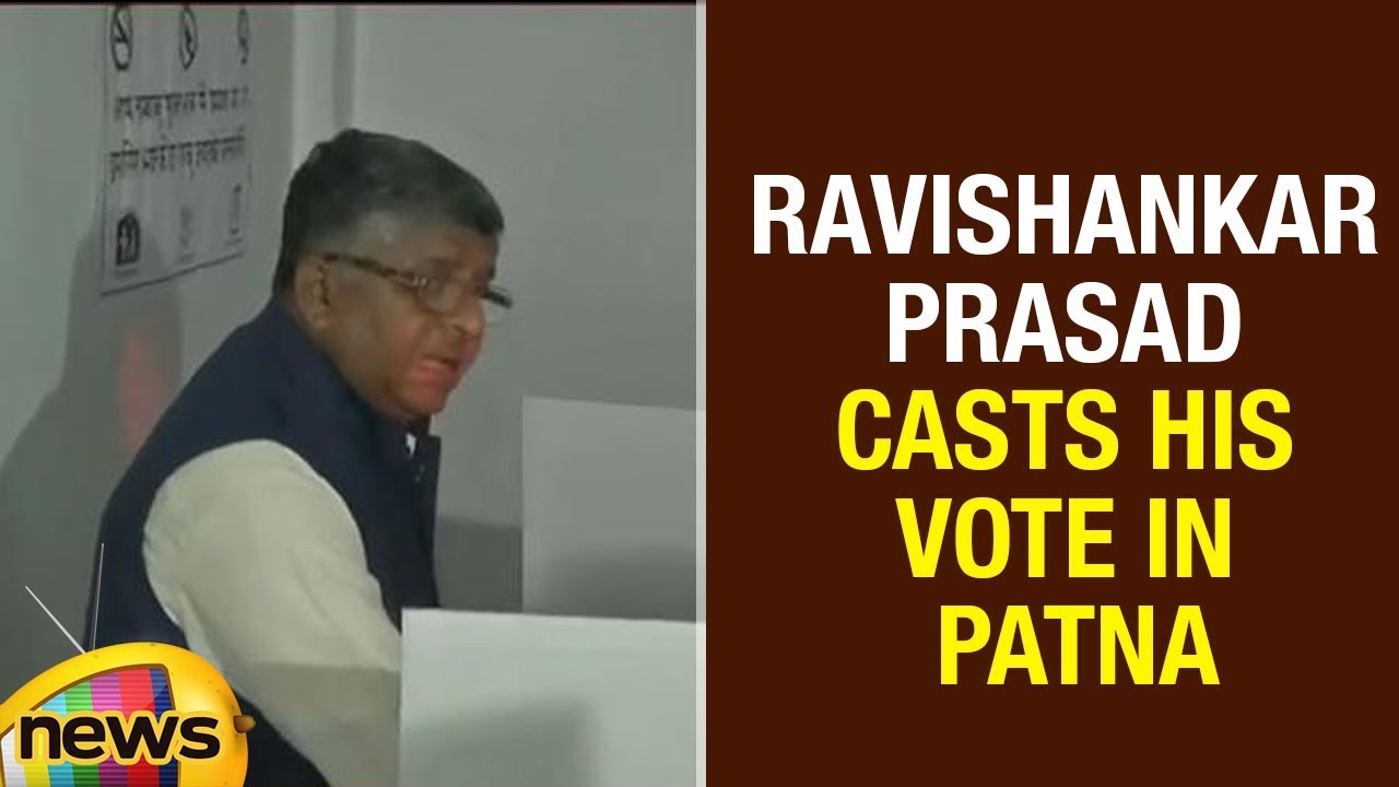 Union Minister Ravi Shankar Prasad Casts Vote In Patna Women's College | Elections Phase 7 Updates