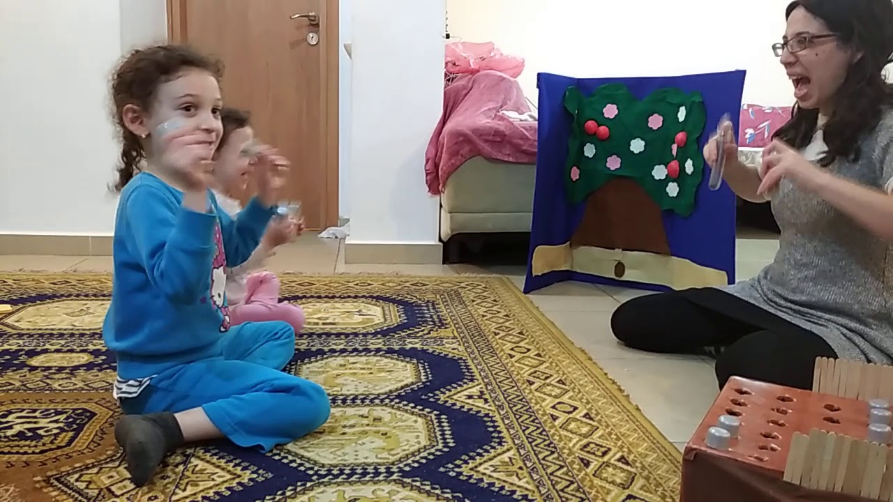 מפגש בנושא העץ