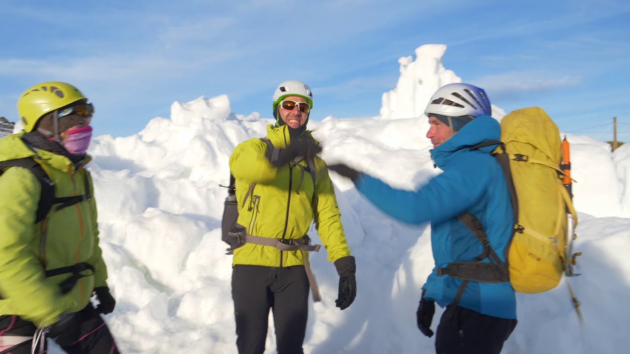 Alta monta&ntilde;a invernal largo
