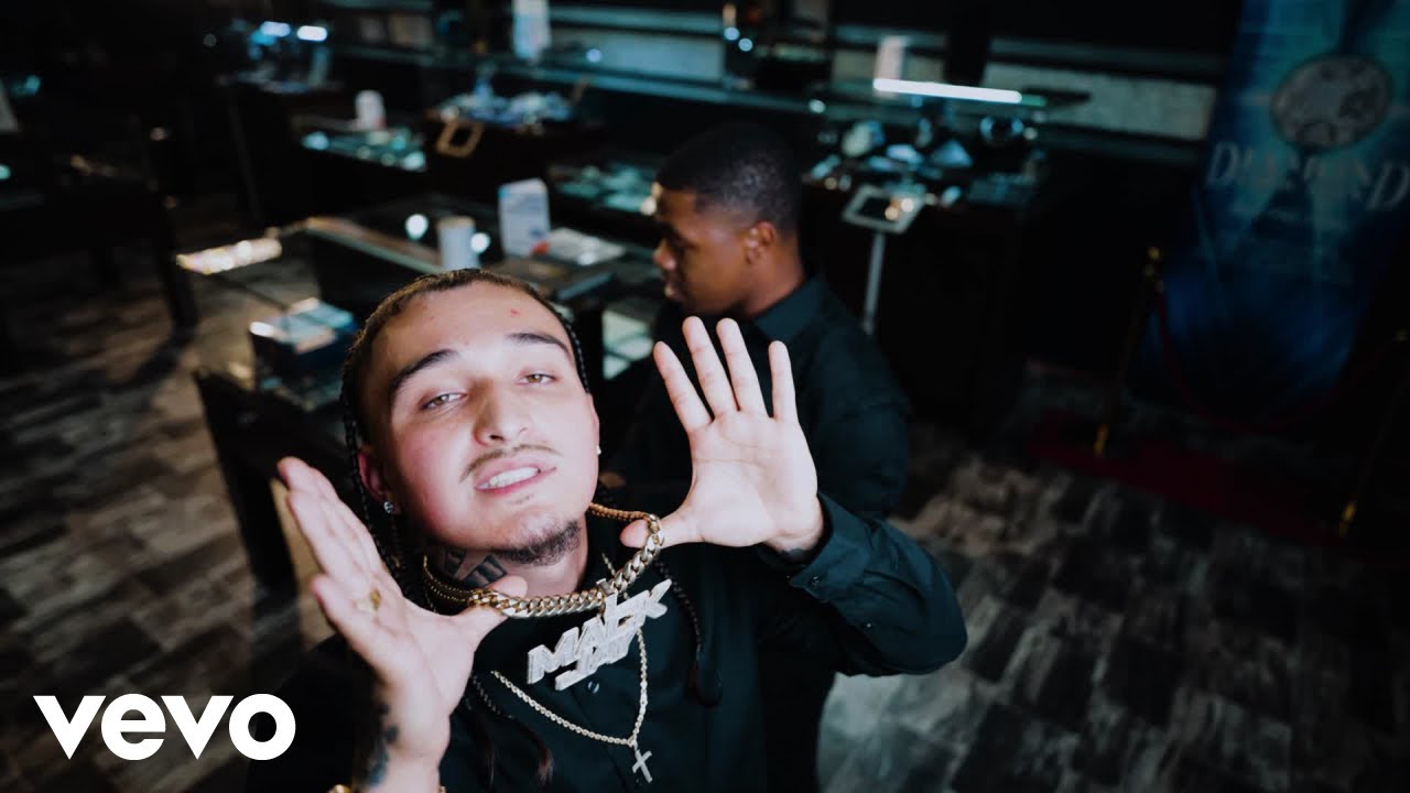 Mack Jay - Listen (Official Music Video) ft. Trap Dickey