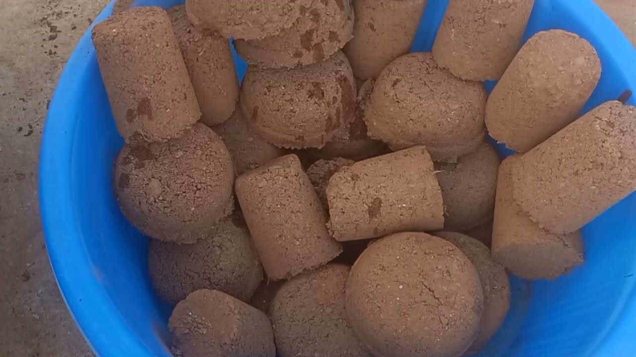 paste pouring video whole crush water 💦 crumbling