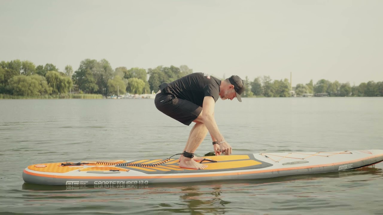 Das erste Mal aufstehen auf dem SUP Board – die beste Technik für Einsteiger