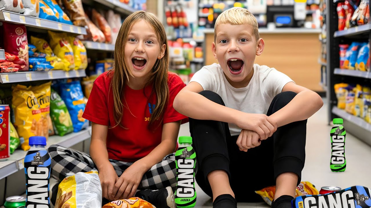 PRENOĆIO SAM S MELANI U TRGOVINI