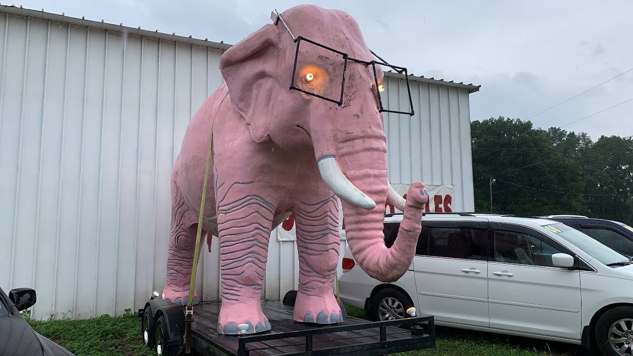 Florida Roadside Attractions & Abandoned Places Along US Highway 41 - Floral City - Inverness ELVIS