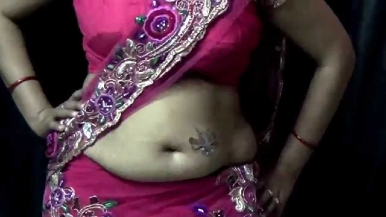Wear Sari in Mumtaz Style - Bollywood style of Saree drape