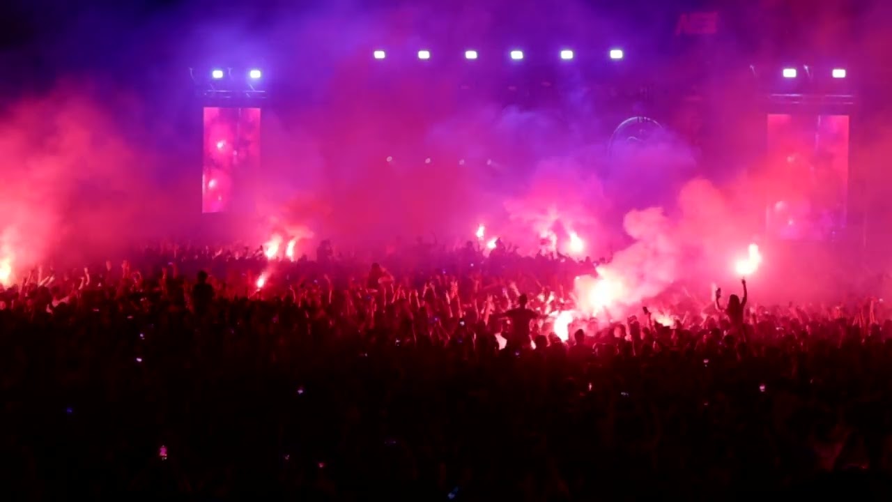 ΛΕΞ - Μουσική για τσόγλανους- live 3/7/22 Γήπεδο Πανιωνίου