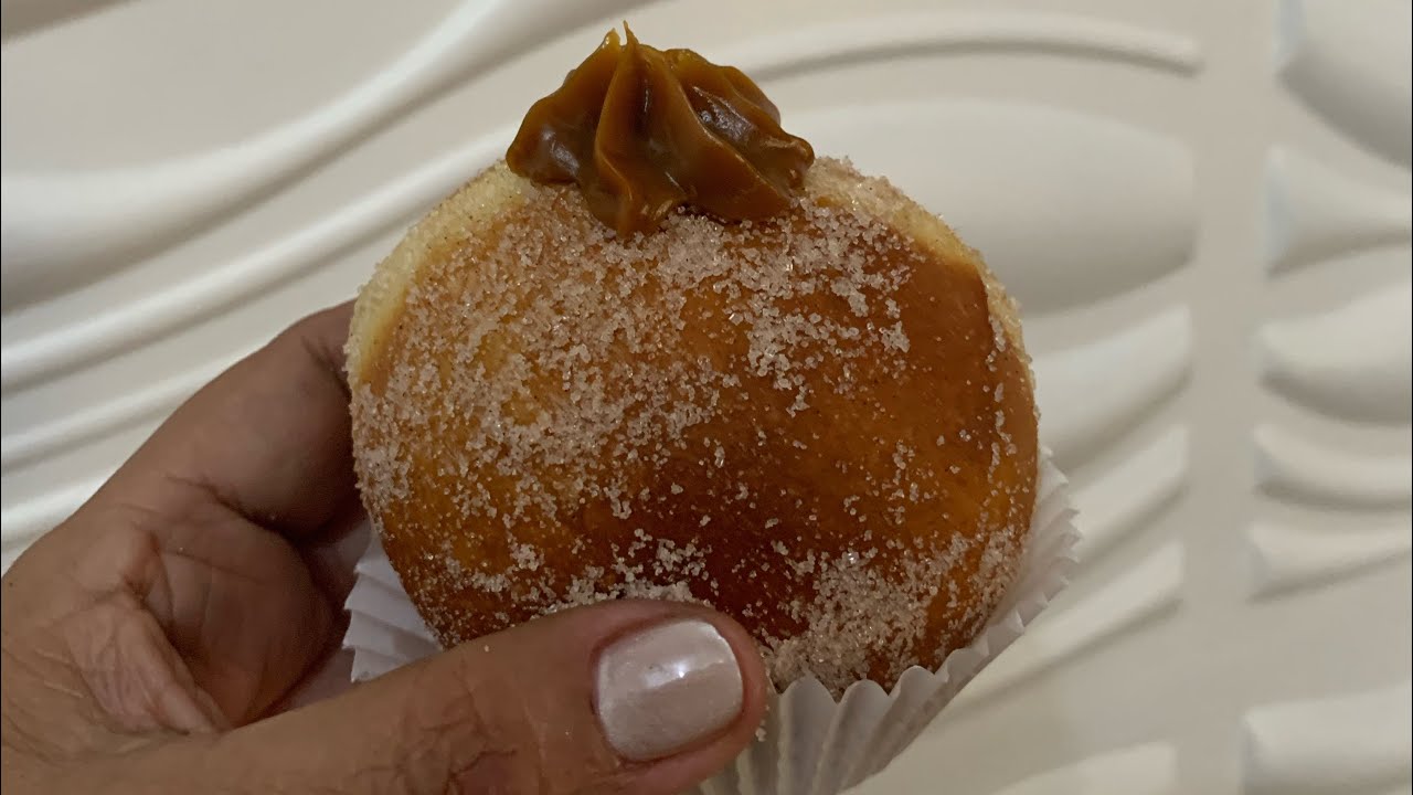 Bombas o berlinesas rellenas de arequipe