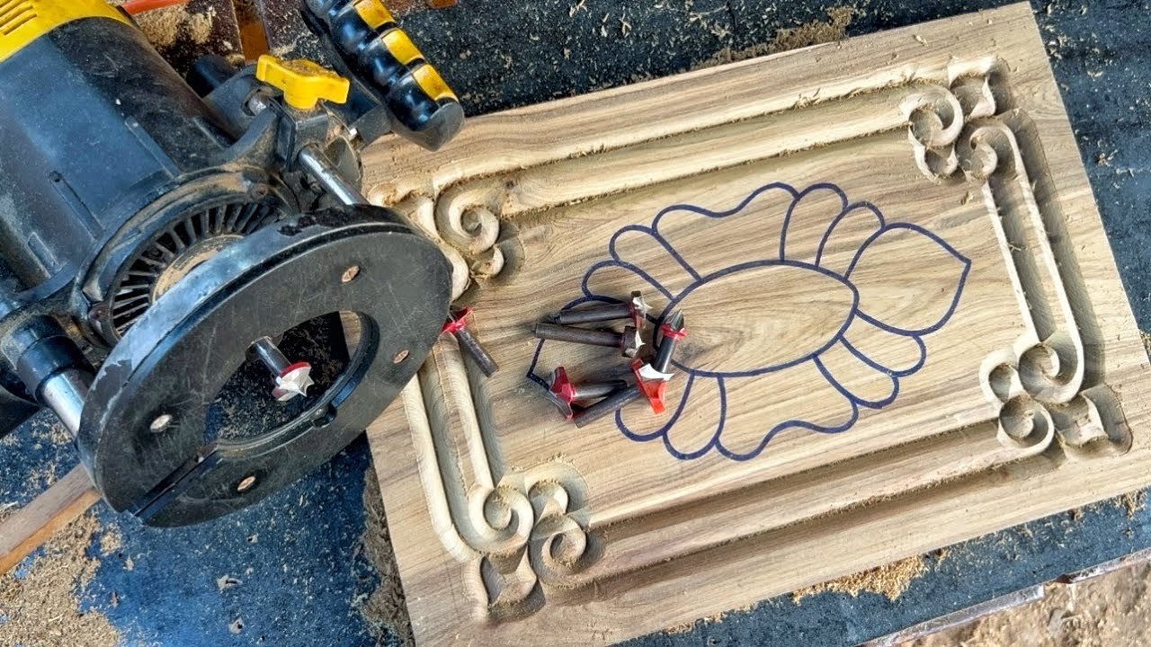 Beautiful wood carving Door Design with router machine