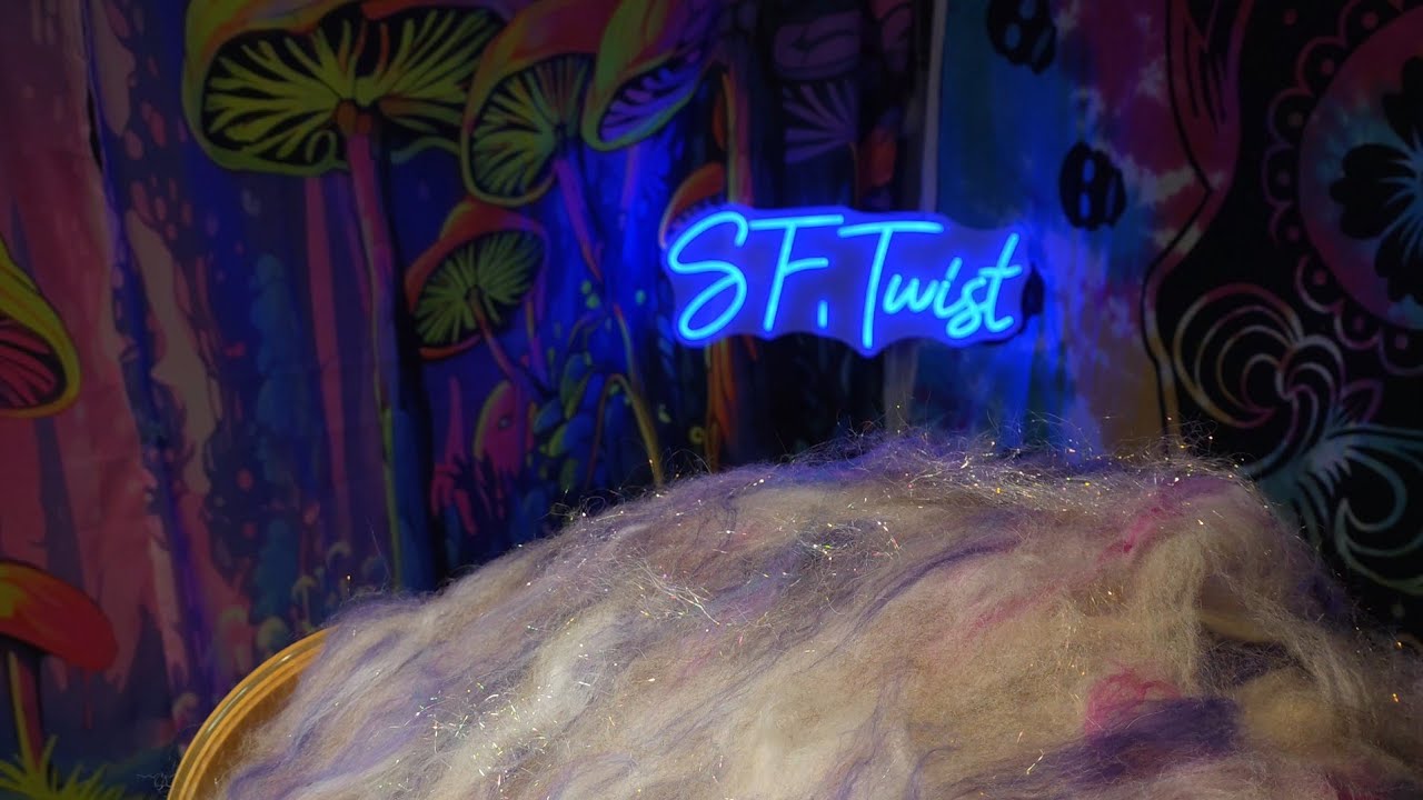 Carding Wool || Hypnotising visuals and only organic sounds, real time brushing soundscapes.