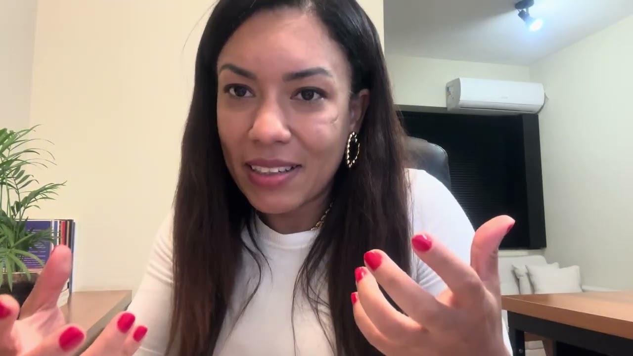 O que parece um ponto final, Deus tem uma vírgula, não desista,confie NAQUELE que começou a boa obra