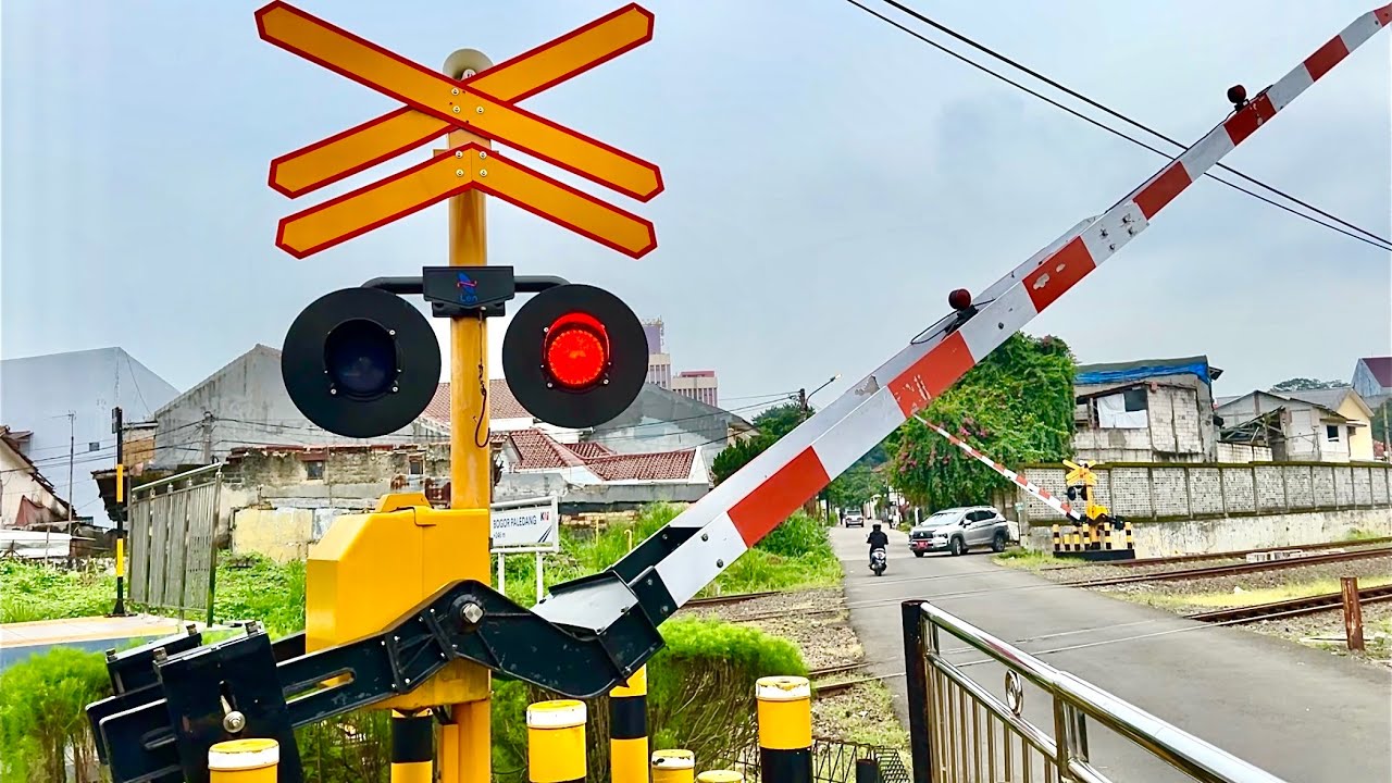 REVISITED!, Perlintasan Kereta Api Bogor Paledang, Jawa Barat