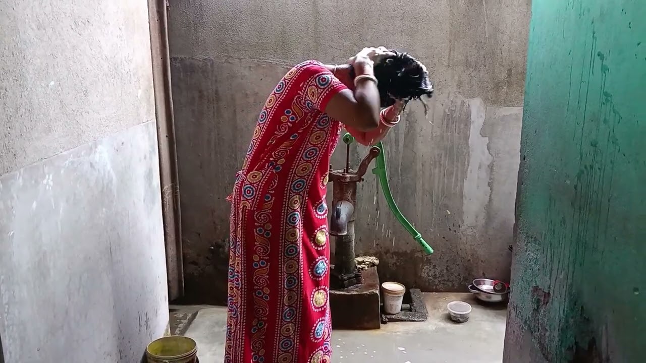 My long hair washing by myself ! Mina Sarkar😊😊 #youtubelong #longhairgrowthtips #viralvideo#myhair  