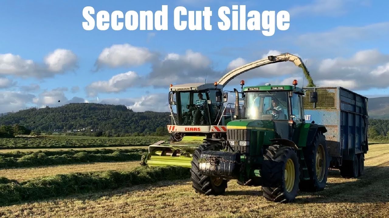 Second Cut Silage 2020 | Silage Pit Overflowing