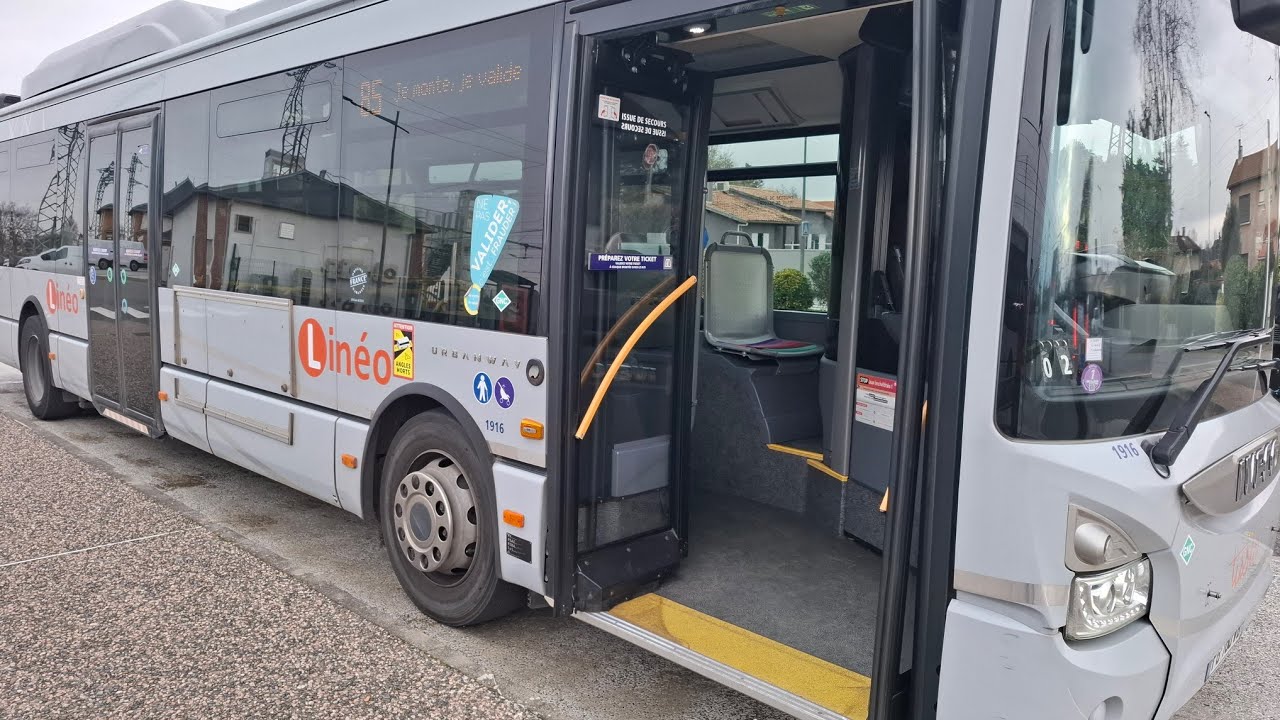 (Bus Toulouse ligne 85, RARE) IVECO Urbanway GNC n°1916, de Portet Gare SNCF à Pradié