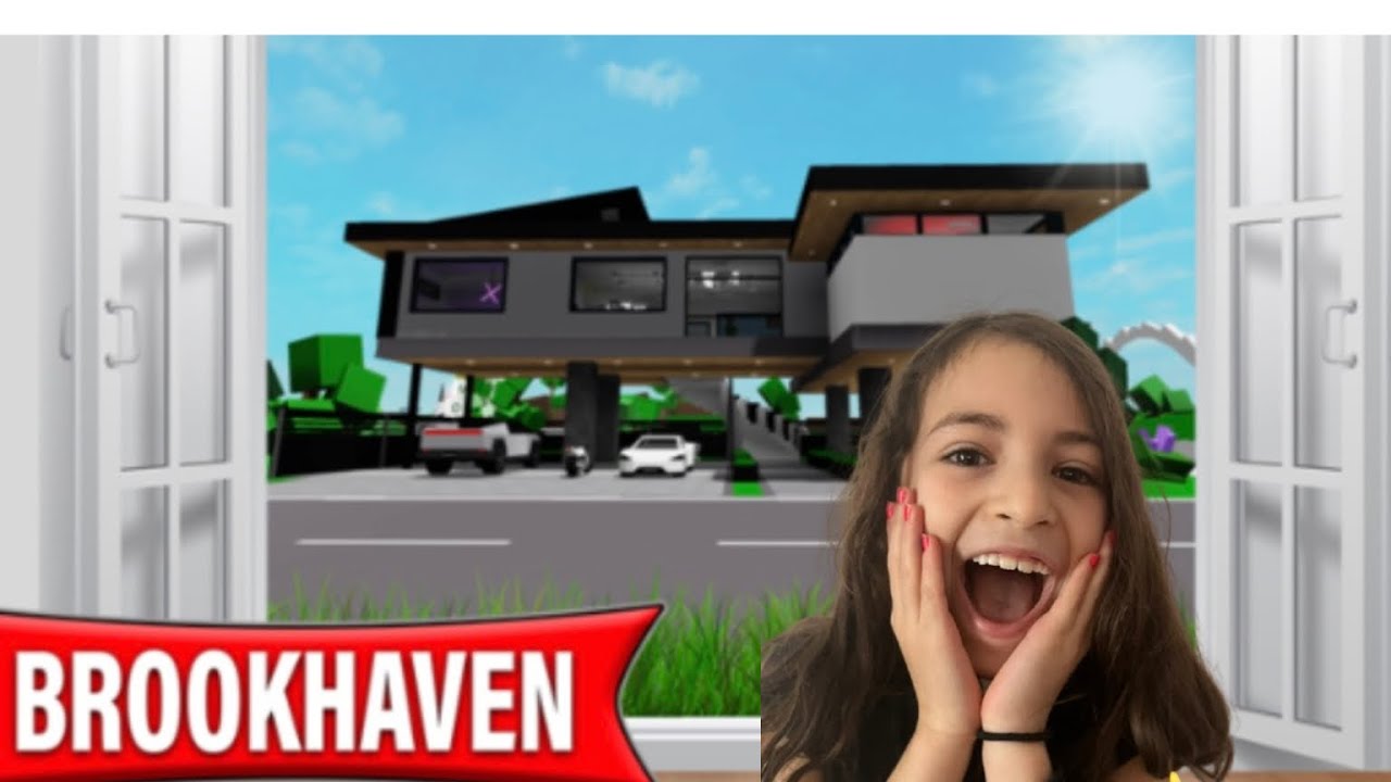 Showing some secrets and robbing houses in Brookhaven RP | Playing Roblox