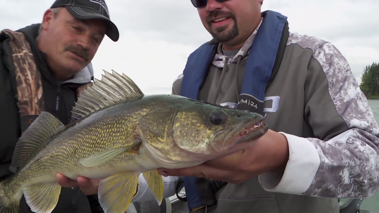 Lund Boats 1875 and 2075 Pro Guide Walk-Through