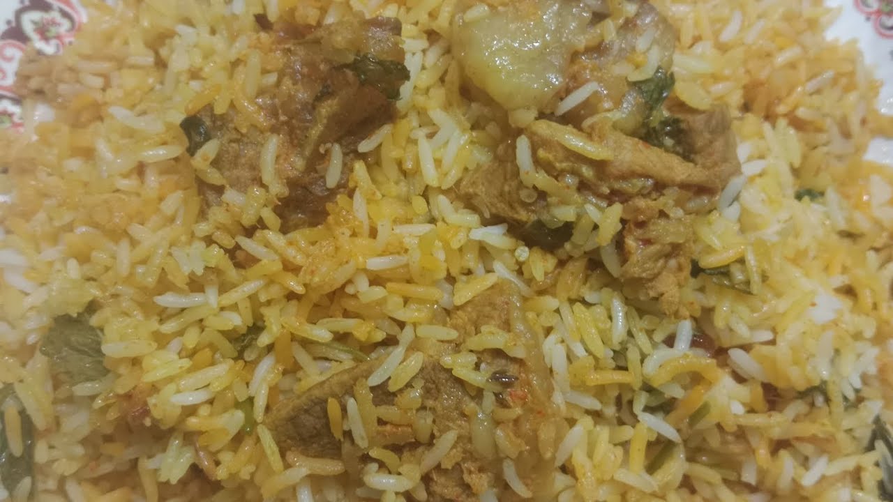 Hi guys aaj mere mummy banay mutton biryani recipe pasand aay plz like share and subscribe youtube 