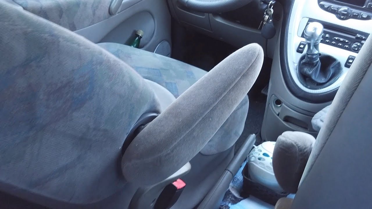 Citroen Xsara Picasso | Broken Armrest repair