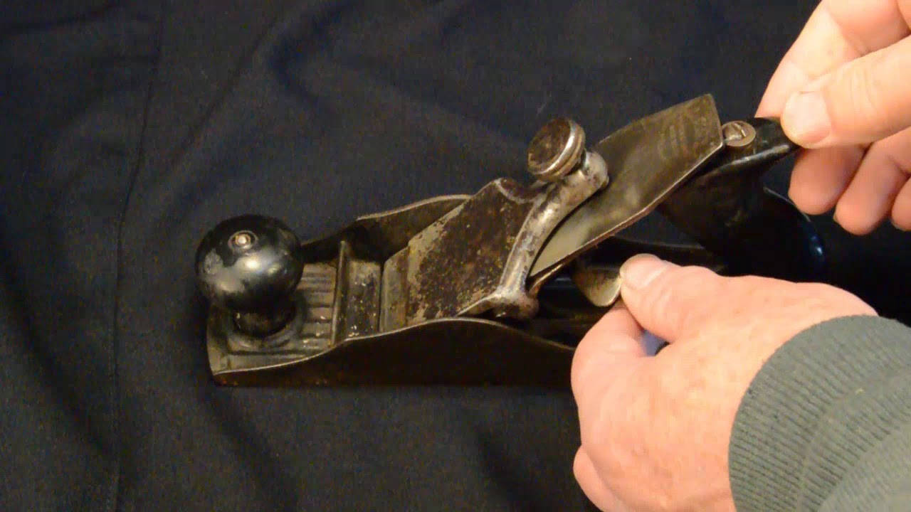Handplane Challenge: Chaplin's Original Patent vs Chaplin's Improved Patent