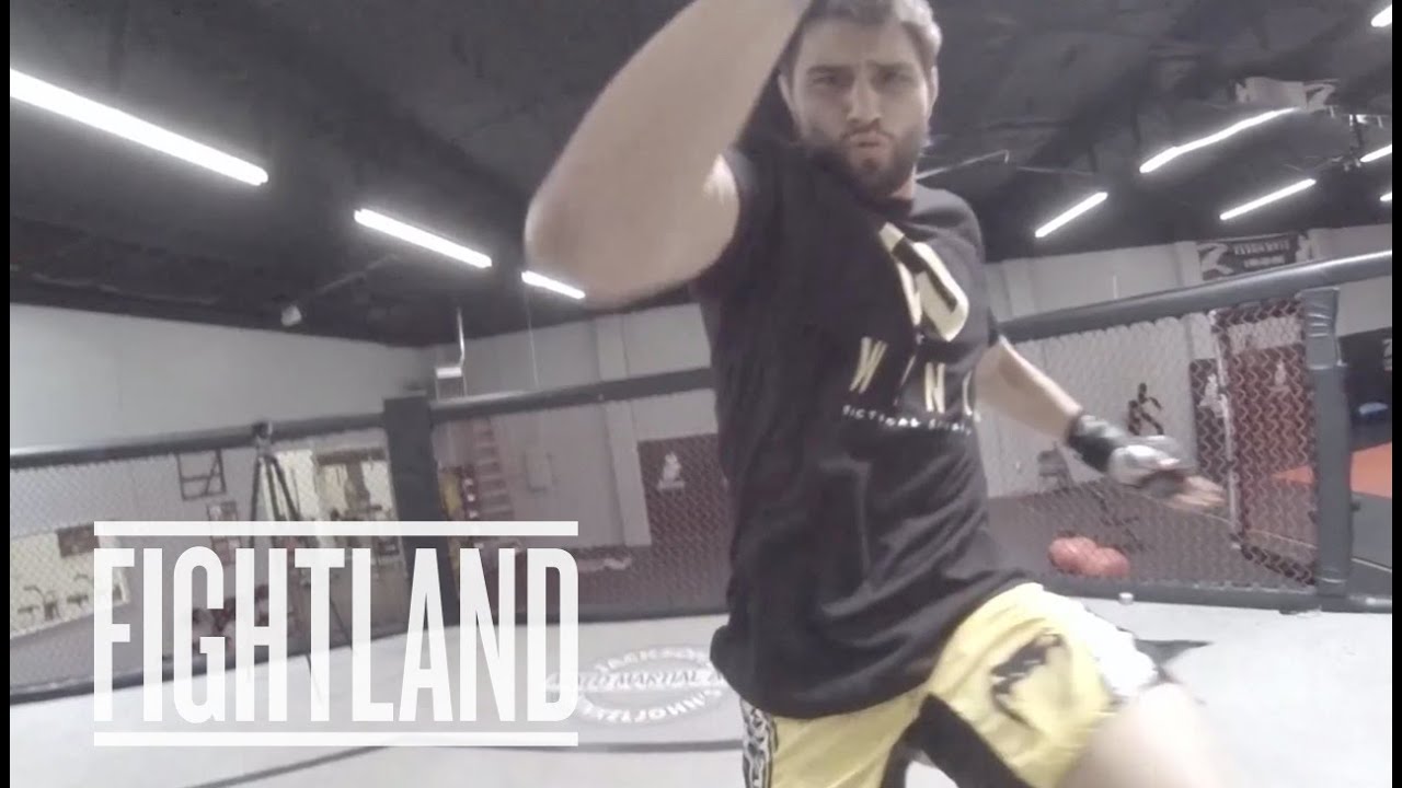 The Flying Double Knee With Carlos Condit: Fight School