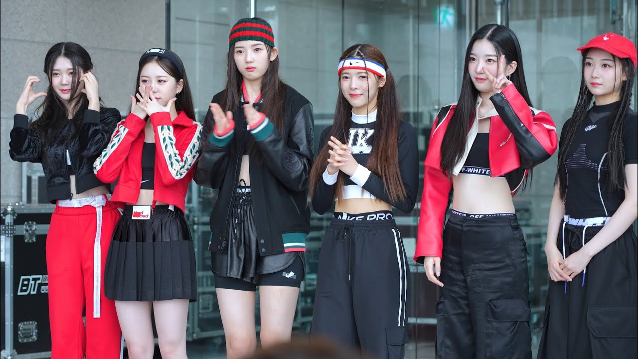 230301 트리플에스(tripleS)  '미니팬미팅(mini fanmeeting)' 4K30p 직캠(fancam)  @Showchampion
