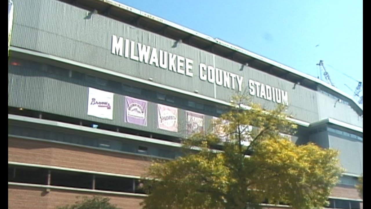 Last Game County Stadium 2000