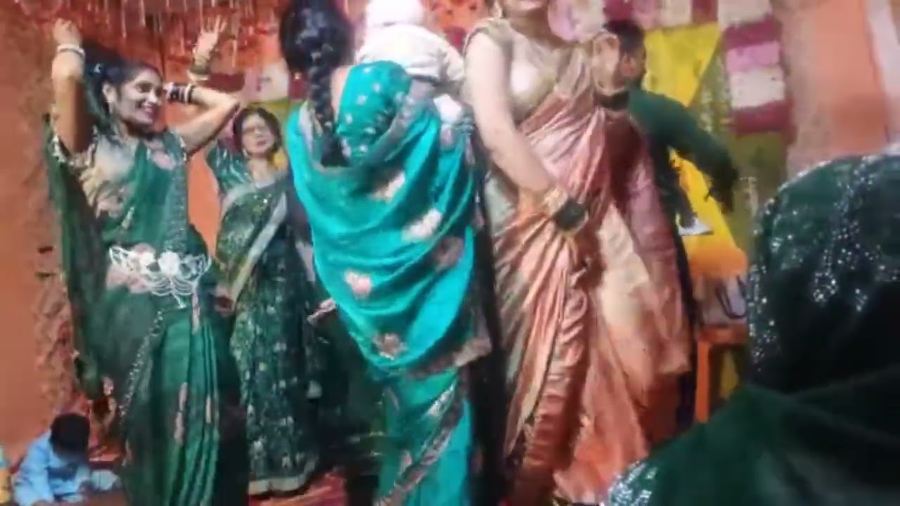 Dance with family 🥰🥰🥰