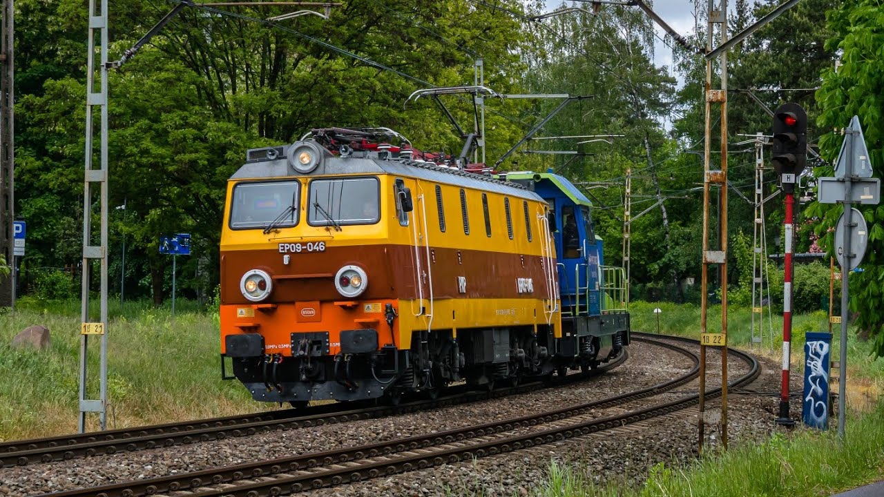 EP09-046 PKP Intercity na torach WKD