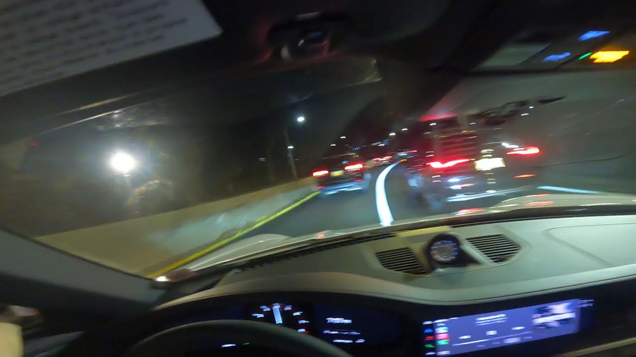 SQUEEZE BENZ BUGGIN IN A PORSCHE
