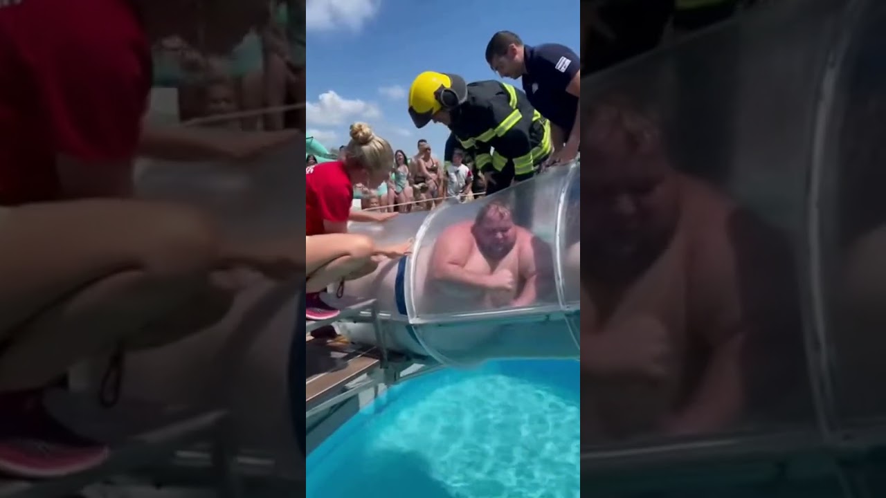 Imagine tu vois &ccedil;a au park aquatique ! 😨 #ia #funny #memes #humour #drole