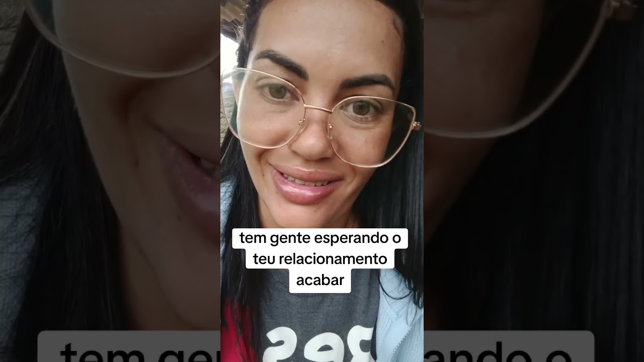 Tem pessoas esperando teu relacionamento acabar